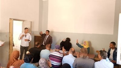 بلغة الإشارة.. المنيا تفتح أبواب التواصل مع ذوي الهمم داخل الإدارات الخدمية