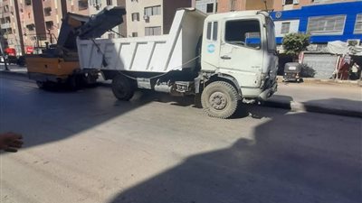 تكثيف حملات النظافة ورفع المخلفات بمدينة أبوتيج لتحسين مستوى الخدمات 