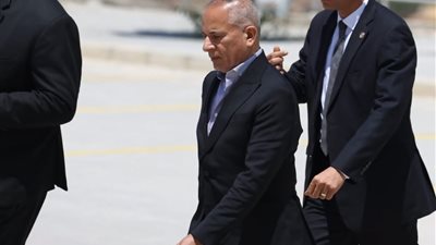 الإعلامي أحمد موسى يشارك في تشيـيع جثـمان أمير الغناء هاني شاكر (فيديو)