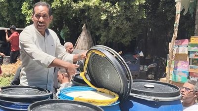 قبل بيعه للمواطنين.. ضبط نصف طن ألبان فاسدة في المنيا