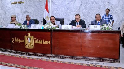 منع الإجازات والراحات للقيادات التنفيذية بسوهاج حتى انتهاء الموجة 29 لإزالة التعديات