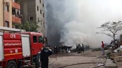 السيطرة على حريق هائل بمخزن خردة بالفيوم دون تسجيل إصابات 