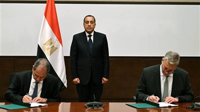 رئيس الوزراء يشهد توقيع اتفاقية لتأهيل شبكات الغاز اللبنانية بخبرات قطاع البترول المصري