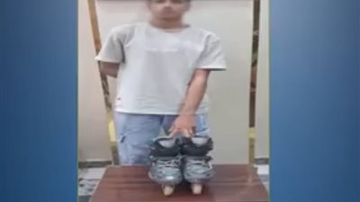 ضبط طالب بسبب حركات استعراضية خطرة باستخدام حذاء تزلج