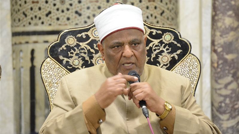 الدكتور عباس شومان