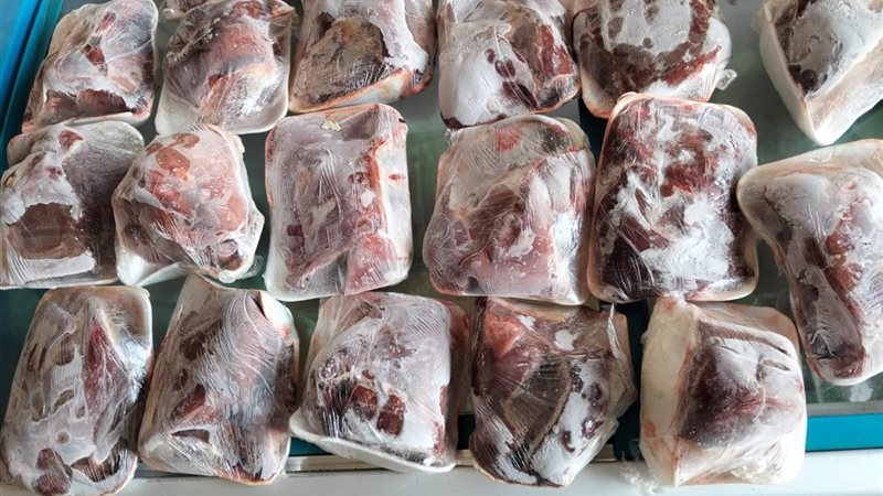 لحوم وموادغذائية فاسدة ومنتهية الصلاحية بأسيوط 