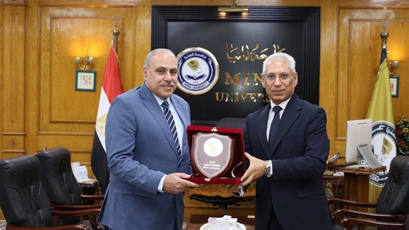 جانب من الندوة