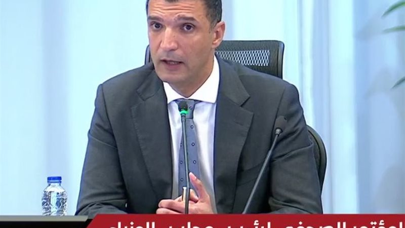 خالد هاشم، وزير الصناعة