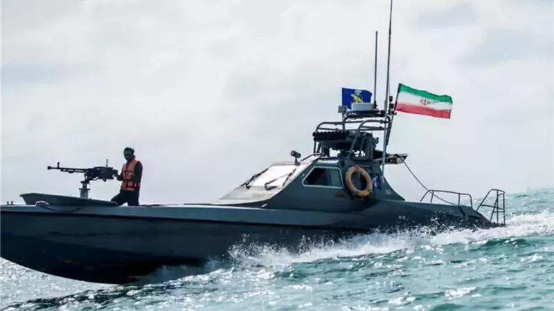 إيران