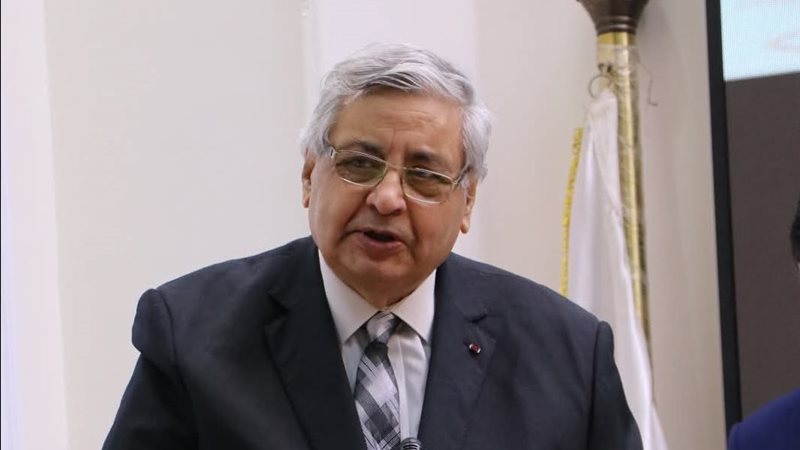 الدكتور محمد عوض