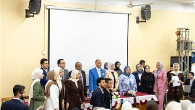 آداب الزقازيق تكرم مشروعات تخرج دفعة 41 بشعبة الإذاعة والتلفزيون