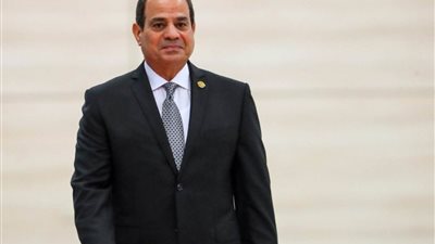 الرئيس السيسي يعود إلى أرض الوطن بعد جولة أفريقية شملت كينيا وأوغندا