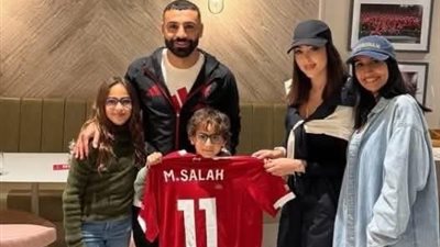 بسمة بوسيل تشارك صورًا مع أبنائها ومحمد صلاح