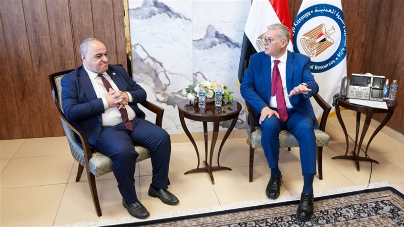 وزيرالبترول خلال