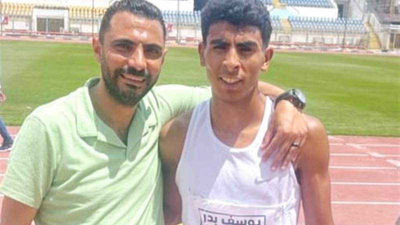 الطالب الفائز بالمركز الأول 