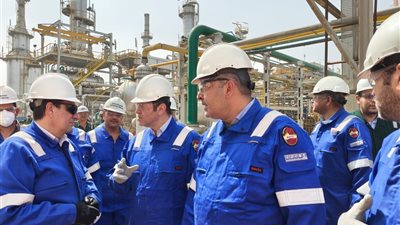 الهيئة العامة للبترول تتابع تنفيذ خطة تطوير معامل التكرير بشركة القاهرة 