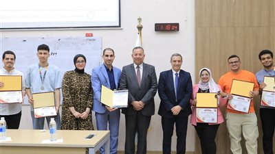 جامعة المنصورة الجديدة تكرم أبطال الحاسب بعد إنجازهم العالمي برومانيا
