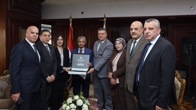 «سكة خير» تصل الصعيد والدلتا.. البنك الزراعي يوسع دعم الأسر الأولى بالرعاية قبل العيد