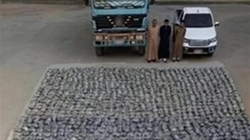 المتهمين والمضبوطات