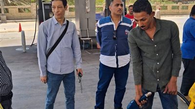 ضبط صيدلية مخالفة و10 آلاف عبوة مجهولة وتحرير 261 مخالفة بالمنيا