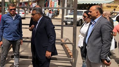 محافظ الدقهلية يشدد على الانضباط.. حملات مكثفة للنظافة ورفع المخالفات بالمنصورة