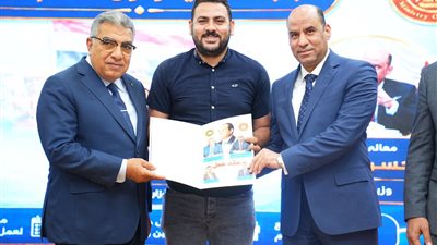 حسن رداد: خفض البطالة إلى 6% بفضل المشروعات القومية ونعمل على مزيد من التمكين