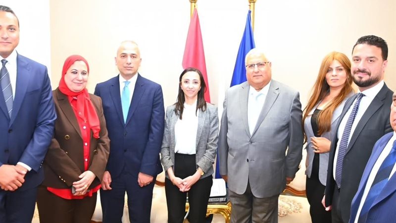 جانب من الحدث 