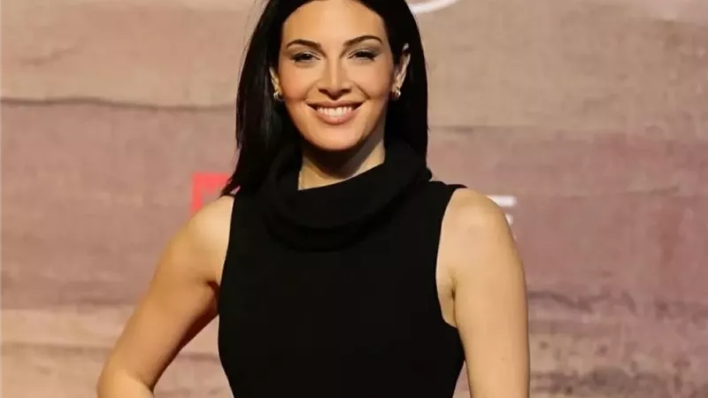  الفنانة رزان جمال