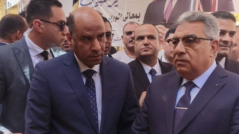محافظ الدقهلية ووزير