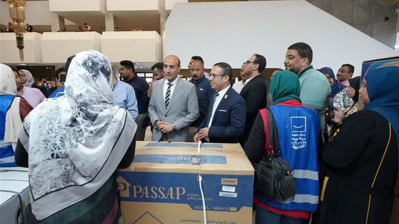 محافظ أسيوط 