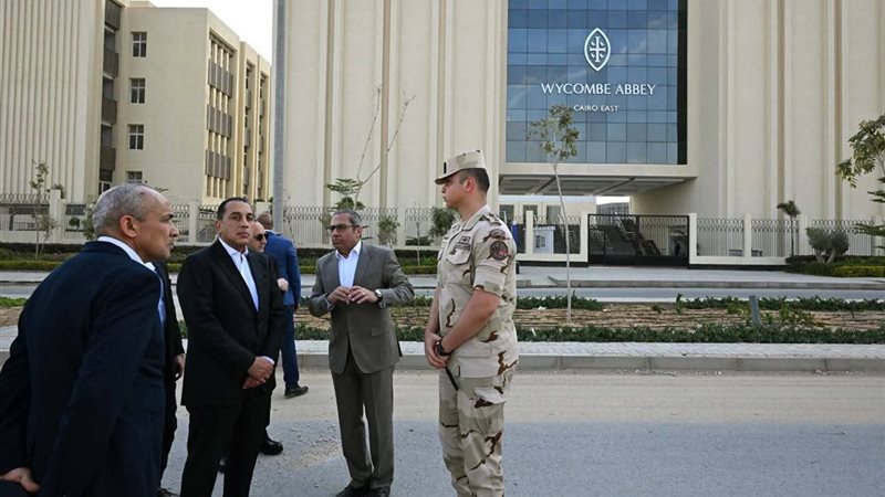 رئيس الوزراء يتفقد