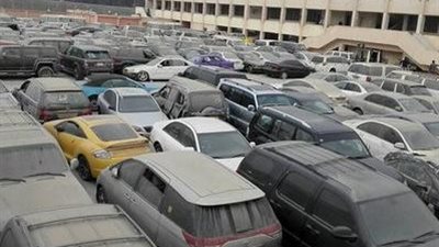 جمارك مصر تطرح 28 لوطًا من السيارات والبضائع بالمزاد العلني وتحقق 31 مليون جنيه