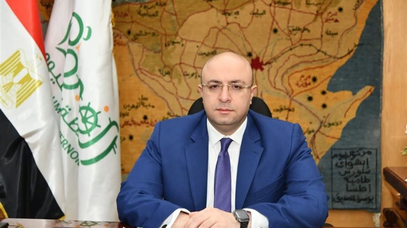 محافظ الفيوم دكتور
