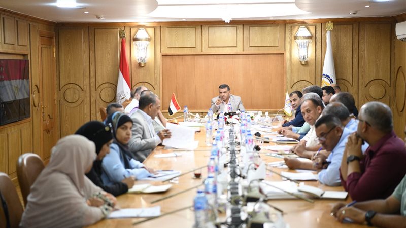 اجتماع بديوان محافظة