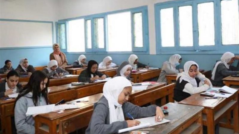 طلاب سنوات النقل