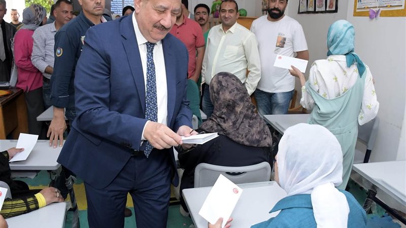محافظ بورسعيد 