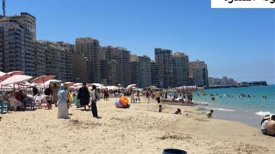 الإسكندرية تتألق في ثاني أيام عيد الأضحى.. شواطئ ممتلئة وأجواء احتفالية