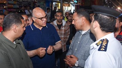 محافظ الإسكندرية لأصحاب المحال: لن نسمح بتعديات على الطريق العام