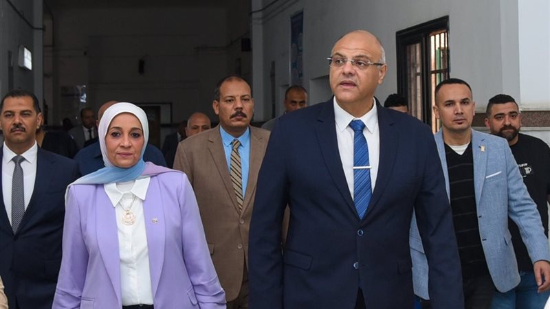 محافظ الإسكندرية