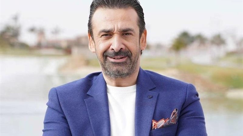 الفنان كريم عبدالعزيز