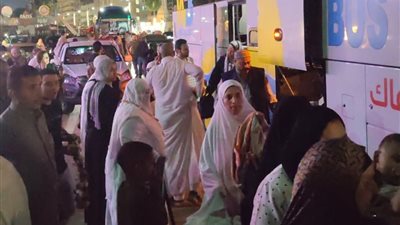 بالدموع والزغاريد.. الدقهلية تستقبل أول أفواج حجاج الجمعيات الأهلية لعام 2026