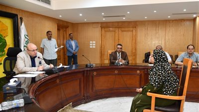 محافظ الفيوم يوجه بتوفير العلاج اللازم لمسن من الأولى بالرعاية