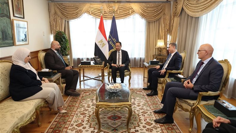 وزير الاتصالات