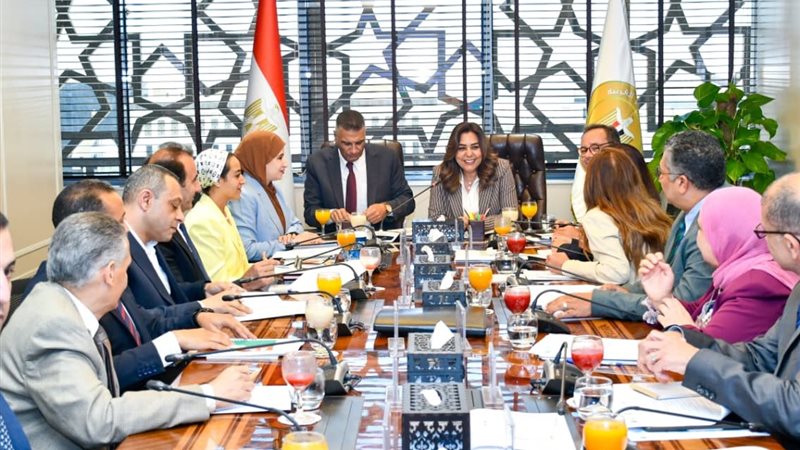 الدكتورة منال عوض