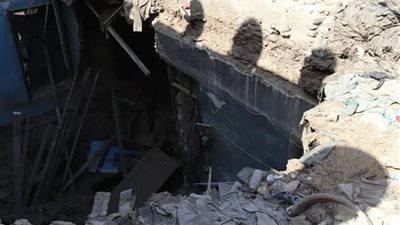 انهيار أجزاء من عقار غرب الإسكندرية وإصابة سيدة