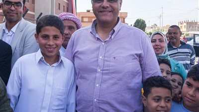 محافظ الإسكندرية يتفقد محطة صرف صحي 