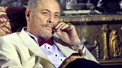ذكرى ميلاد محمود عبدالعزيز.. أسرار خلافه مع عادل إمام وأبرز محطات حياته 