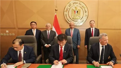 توقيع اتفاقيات لإنشاء محطتي بطاريات تخزين طاقة ومصنع جديد في مصر