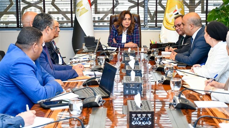 الدكتورة منال عوض