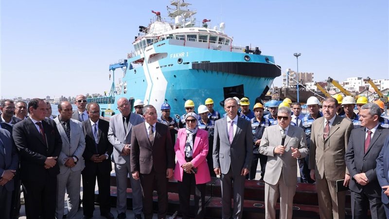 سفينة الإمدادات والخدمات